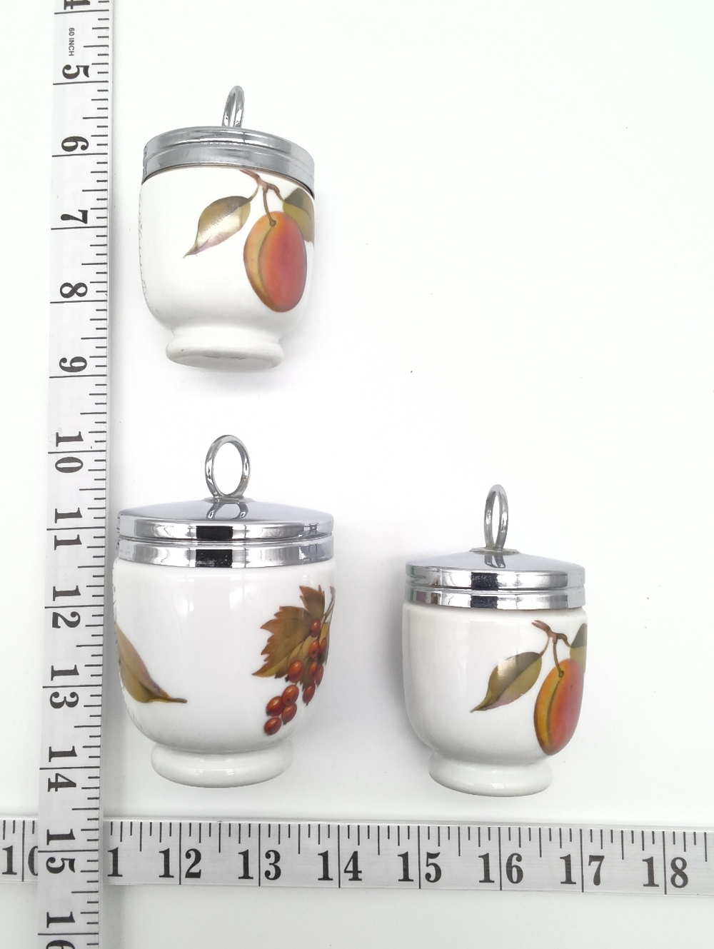 3 Vintage Royal Worcester "Evesham Gold" Egg Coddlers - Picture 11 of 11